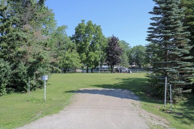 Lake Winneconne Lot For Sale in Winneconne Wisconsin