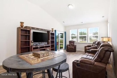 EXTREMELY MOTIVATED SELLERS!! This beautifully maintained, like - photo 22