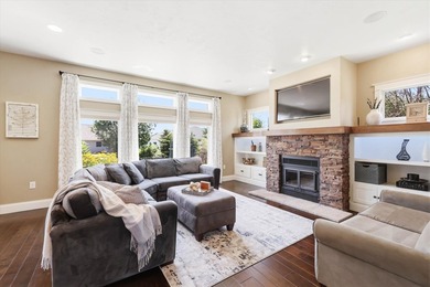 Beautiful 2 story custom built home located in Sherwood area - photo 10