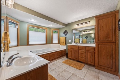 Experience Bella Vista living with this beautiful Gene Knight - photo 33