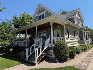 Lake Winnebago Home For Sale in Neenah Wisconsin