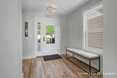 Experience unparalleled modern luxury on private, all-sports Big - photo 7