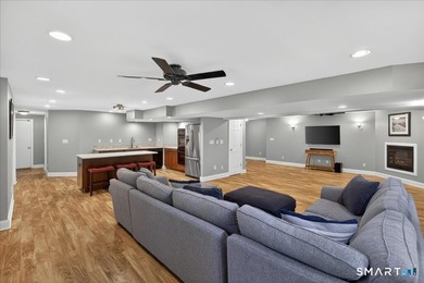 ABSOLUTELY STUNNING is the only way to describe this immaculate - photo 31