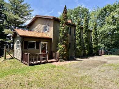Enjoy lake life in this 3 BR 2 bath waterfront home on pristine - photo 6