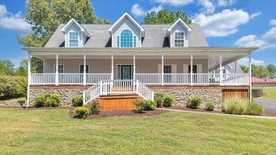 Welcome to Lakeland Pines, one of Smith Mountain Lake's most - photo 1