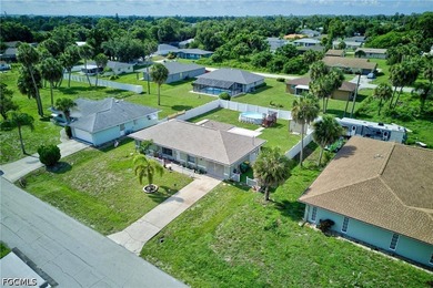 Welcome to your Florida retreat! This charming 3-bedroom - photo 5
