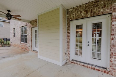 Welcome home to this stunning, light-filled brick residence - photo 4