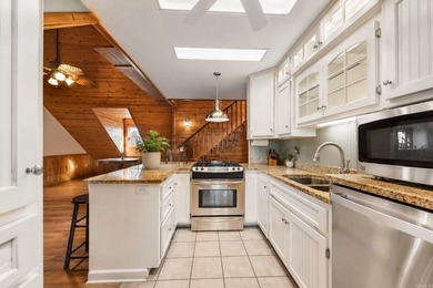 Experience the perfect blend of luxury, privacy, and lake living - photo 5