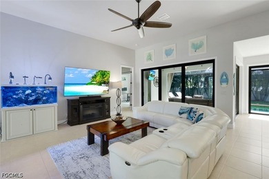 Welcome to this beautifully maintained 3-bedroom, 2-bath, 3 car - photo 9