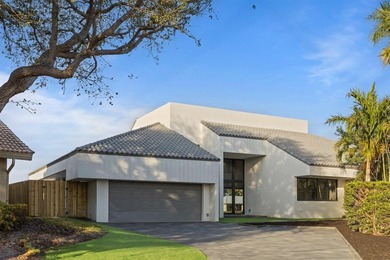 Experience luxury waterfront living in this extensively - photo 8