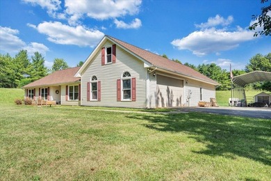 Enjoy the ease of one-level living in this well-maintained - photo 3