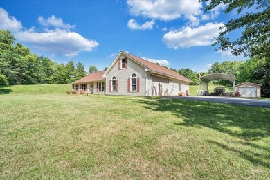 Enjoy the ease of one-level living in this well-maintained - photo 4