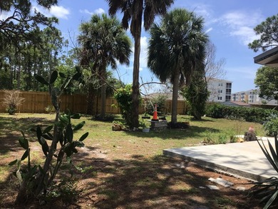 Outstanding 3 bedroom / 2 bath / 2 car garage single family home - photo 15