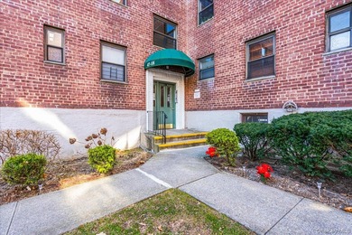 Welcome to this charming top-floor, one-bedroom walk-up located - photo 19
