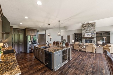 Welcome to this stunning 3-bedroom, 2.5-bath, reverse 1.5 ranch - photo 20