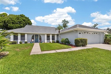 Welcome to this exceptional pool home in the highly sought-after - photo 3