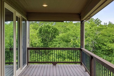 Welcome to this stunning 3-bedroom, 2.5-bath, reverse 1.5 ranch - photo 23