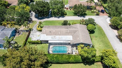 Bring your architect, designer, and vision to this South Miami - photo 4