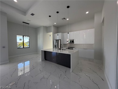 This new construction home features 4 spacious bedrooms and 3 - photo 5