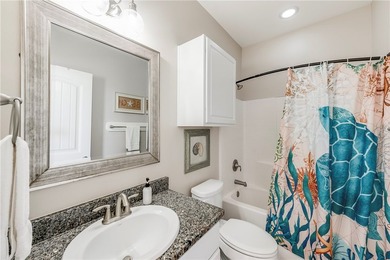 Well decorated two bedroom three bathroom townhome that sleeps - photo 20