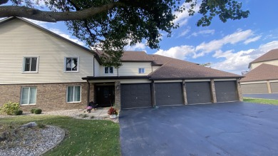 Lake Condo For Sale in Crown Point, Indiana