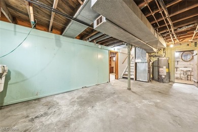 A unique opportunity to transform this lovely 3-bedroom Euclid - photo 32