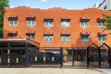 Welcome to this well-maintained three-family home in the Bronx - photo 1