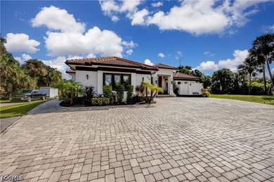 Luxury Resort Living & Privacy at Its Best! Located on 2.73 - photo 9