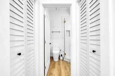 Professional and concise Contemporary residence located on a - photo 11