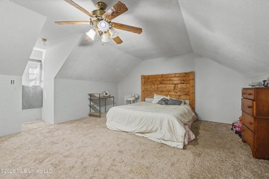 This spacious 4-bedroom, 2 bath home with a bonus room situated - photo 16