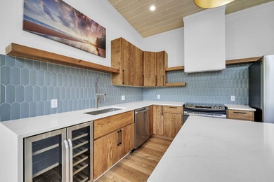 Professional and concise Contemporary residence located on a - photo 19