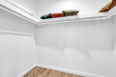 Professional and concise Contemporary residence located on a - photo 29
