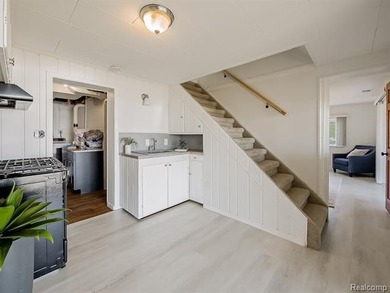 WATERFRONT HOME YOU DO NOT WANT TO MISS!! Discover the ultimate - photo 30