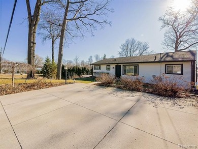 WATERFRONT HOME YOU DO NOT WANT TO MISS!! Discover the ultimate - photo 47