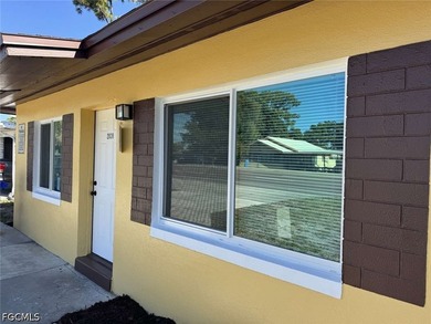 Duplex with two units, each offering 2 bedrooms and 1 bathroom - photo 2