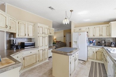 Spacious and unique property offering exceptional living space - photo 11