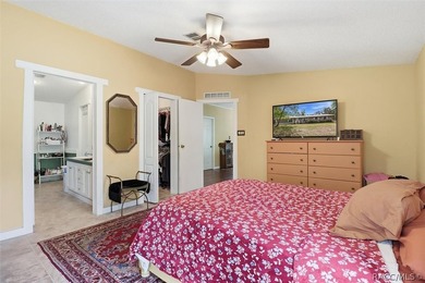 Spacious and unique property offering exceptional living space - photo 24