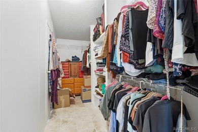 Spacious and unique property offering exceptional living space - photo 25