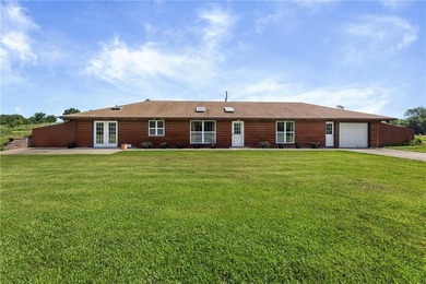 Enjoy all that country living has to offer with this amazing 7 - photo 1