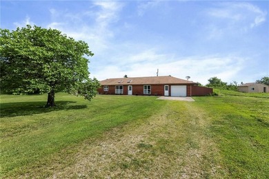 Enjoy all that country living has to offer with this amazing 7 - photo 5