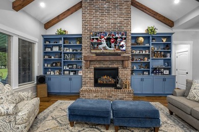Beautiful custom home built by Alan Schrader in the desirable - photo 8