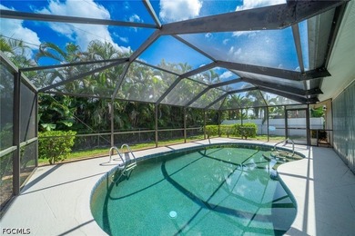 ESTATE SALE well-maintained 3-bedroom, 2-bath POOL home offering - photo 2