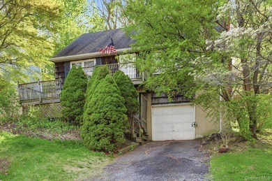 Welcome to this charming 4-bedroom, 2 full bath Mustapick - photo 2