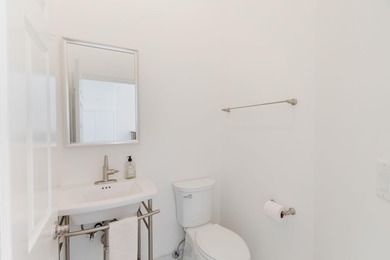 Gracefully situated on a quiet cul-de-sac within the exclusive - photo 12