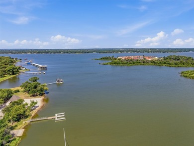 Welcome to this extraordinary gated estate in The Orchards - photo 40