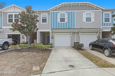 Seller is offering one year of paid HOA dues with an accepted - photo 2