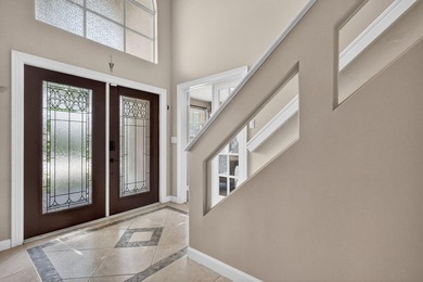 Great home in a beautiful gated community with lake views! - photo 3