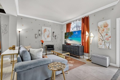 Great home in a beautiful gated community with lake views! - photo 7