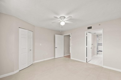 Beautiful partial intracoastal views from this 4th floor condo - photo 14