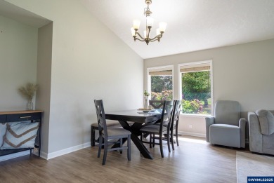 Charming 2-bedroom, 2-bath w/Bonus on 1.41 beautifully